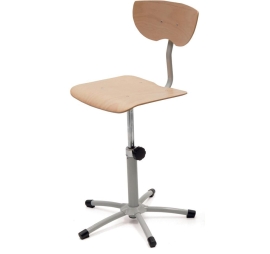 Mechanical wooden stool without footrest