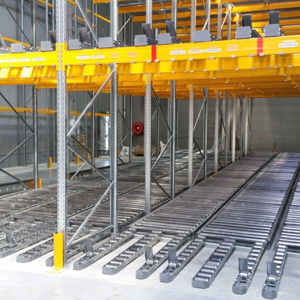 Pallet Racking Ladder Storage Dynamic storage rack for pallets